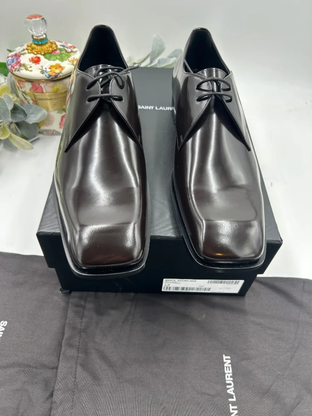 Men’s Saint Laurent Jean Polished Leather Derby Shoes. Size 43.5/10.5 US.